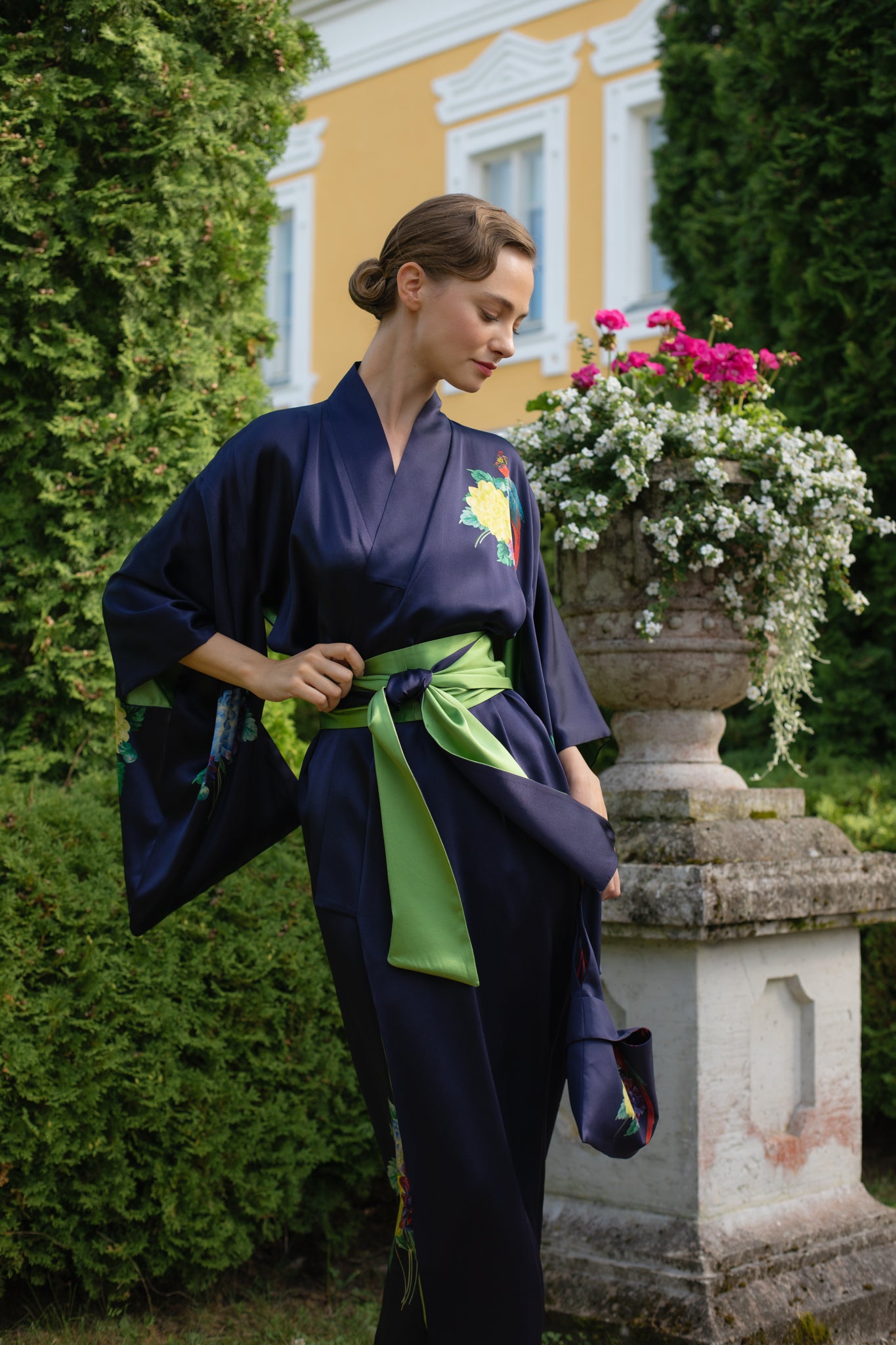 10th Anniversary Kimono "Dahlias" in Midnight Blue