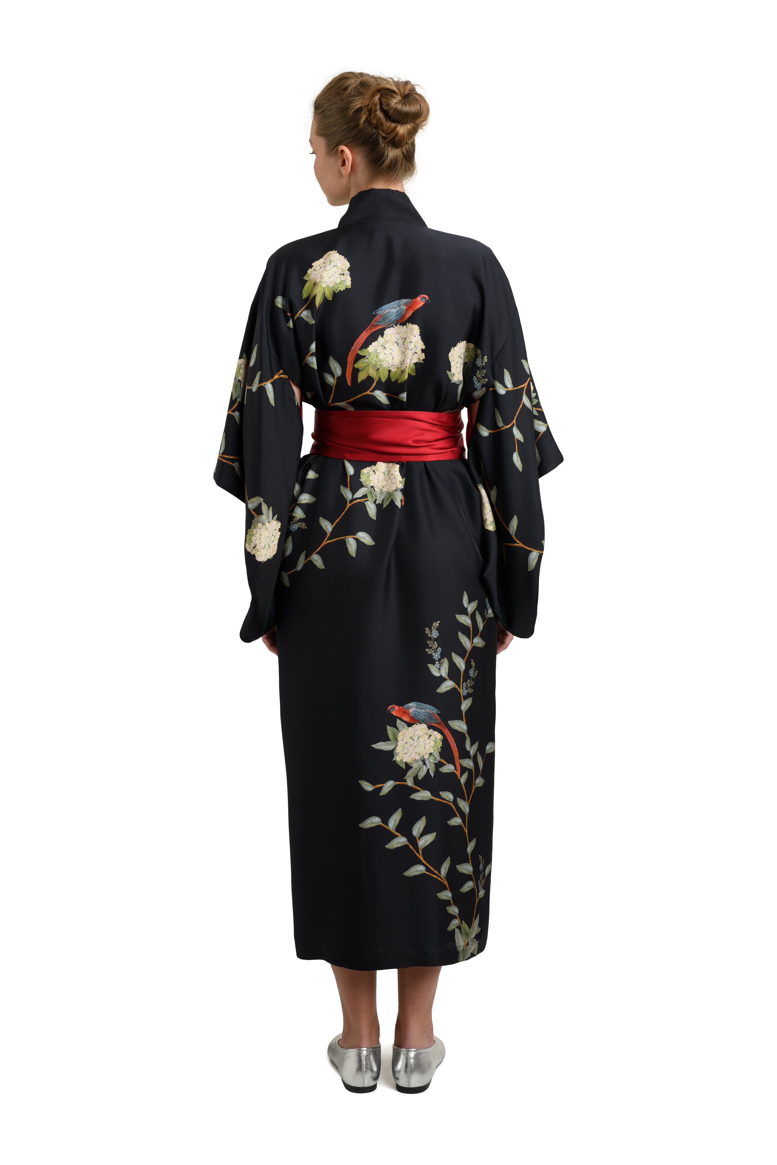 Silk Kimono ''ORIENT'' in midnight blue