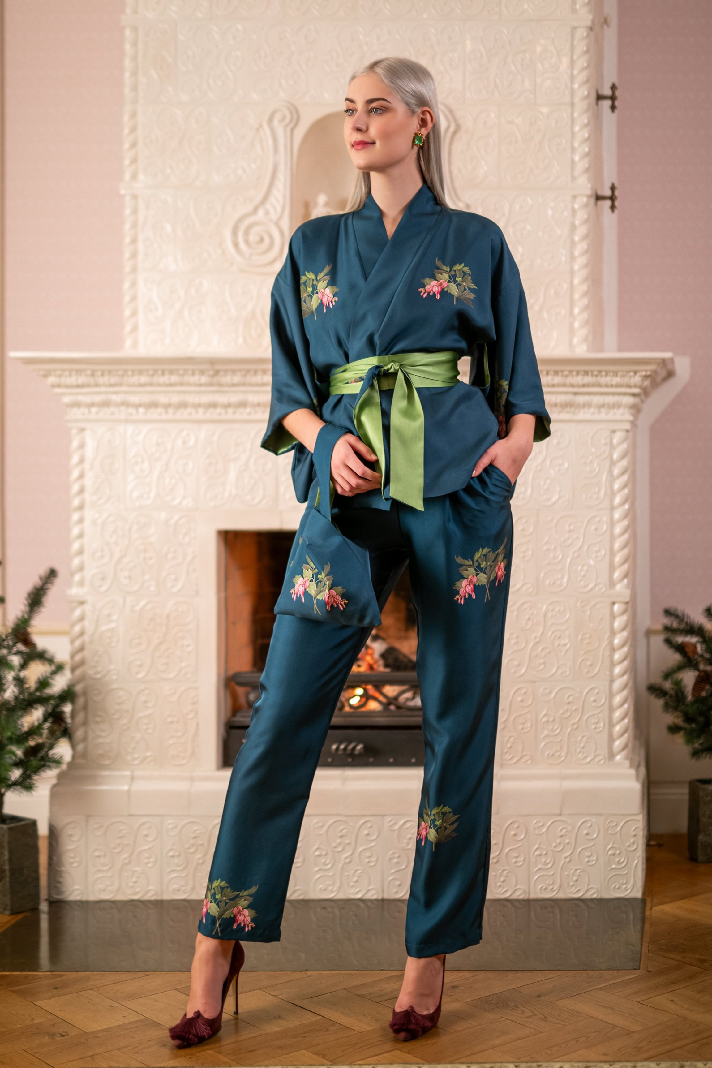 SILK LOUNGE SUIT IN PETROL BLUE