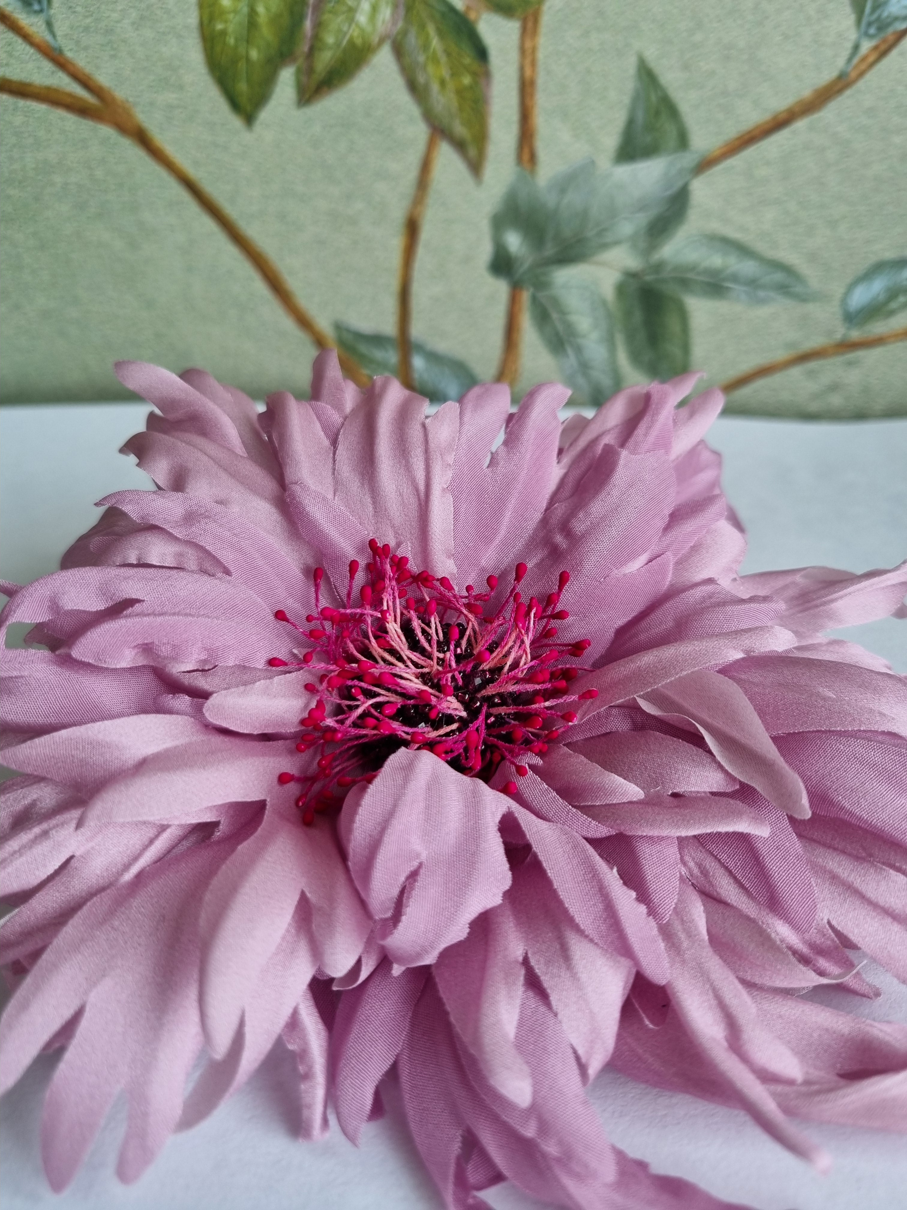 Exquisite Silk Flower in Pink – Handcrafted in Paris