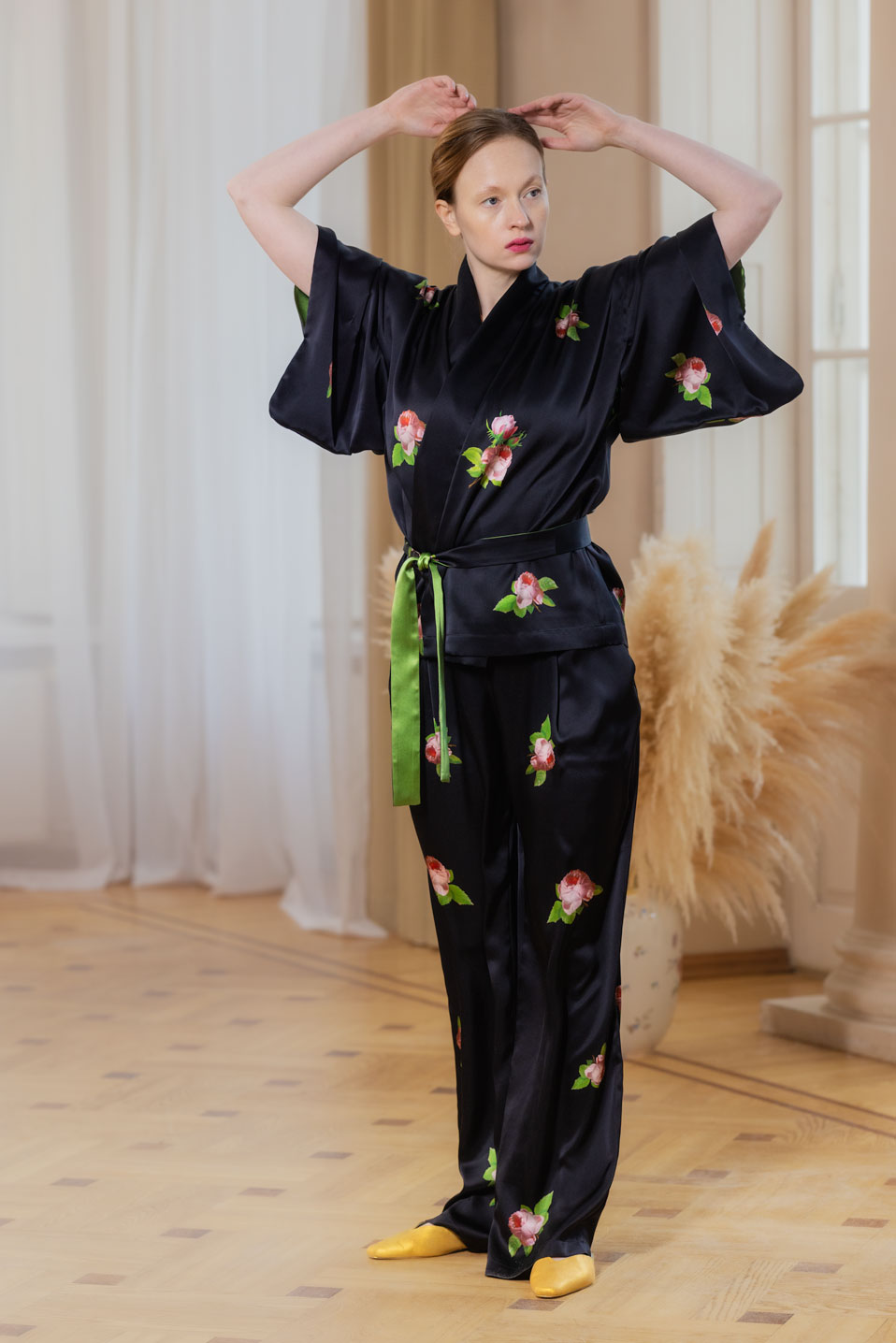 SILK LOUNGE SUIT "PAULINE" in ebony black - House of Castlebird Rose